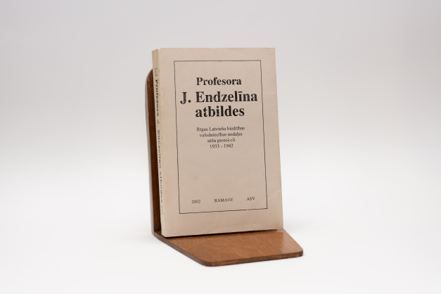 Profesora J. Endzelīna atbildes. Rīgas Latviešu biedrības valodniecības nodaļas sēžu protokoli. 1933 – 1942 